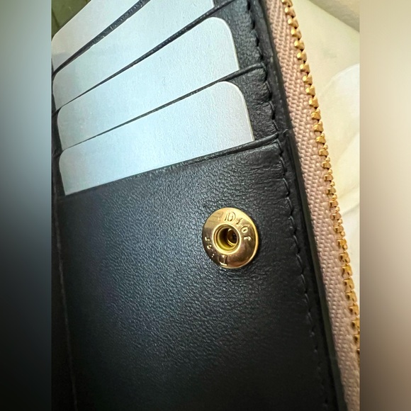 New! Christian Dior mettalic Patent Wallet - Picture 6 of 8